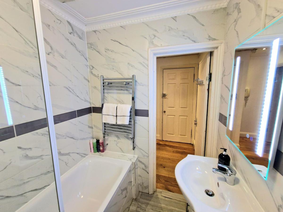 Cosy Home In Kensington - Great Location! 3 Minutes Walk To Earl'S Court Station London Ngoại thất bức ảnh